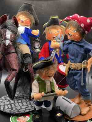 ANNALEE SET OF 4 AMAZING RETIRED DOLLS