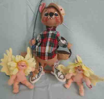 Annalee dolls - 7" 1989 Gone Fishing Mouse w/two 3" 1995 daffodil sprites