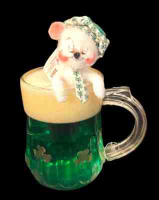 ANNALEE DOLL, ST. PATRICK'S, 5" IRISH HOT TUB MOUSE #168905, 2005 Mouse In Beer