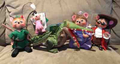 Anna Lee Macy's Peter Pan, Wendy, Tinker Bell, Crocodile & Captain Hook Mint Set