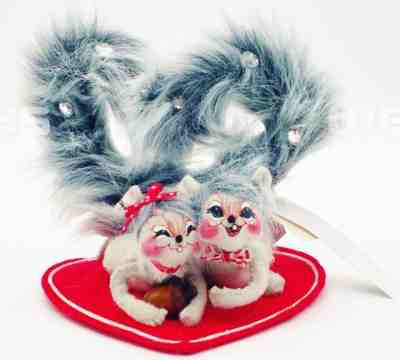 Annalee Mobilitee Dolls 2009 Sweetheart Squirrels 5" Wired Doll No 101109 MINT