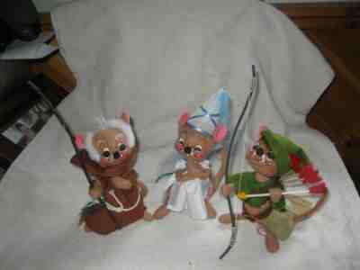 Lot of Annalee Dolls 7" Maid Marion,Robin Hood and Friar Tuck.Brand new with tag