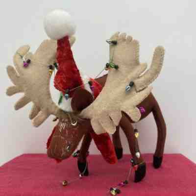 Annalee 2012 9" Christmas Moose Christmas DÃ©cor
