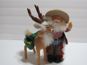 ANNALEE 2006 9" COWBOY SANTA HUGGING REINDEER MINT TUSH TAG ONLY