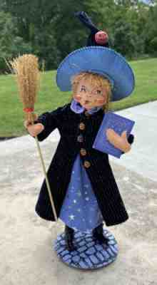 Annalee Halloween Bewilda Witch Doll w/ Broom & Book, 2007