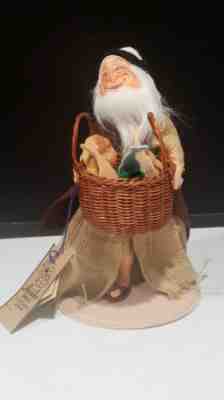 1997 Annalee Christmas Nativity 10" Peasant With Fish And Bread Basket