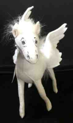 Annalee 2005 Mystical Winged White Horse PEGASUS 10â? tall Fantasy