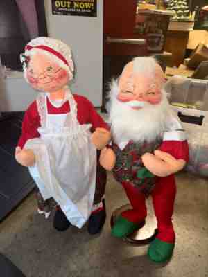 Vintage Annalee 30" Santa and Mrs. Claus Large Dolls Christmas Holidays 1996