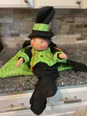 annalee Halloween magician/wizard