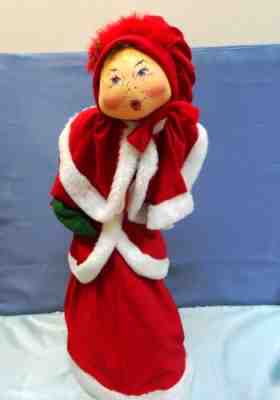 Annalee Christmas Caroler 35" tall 1999
