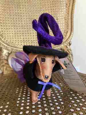 2018 Annalee 5" Dog Witch Halloween Dachshund Wiener Dog Purple Tutu Retired NWT