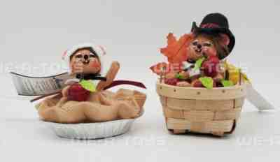 Annalee Mobilitee Dolls Apple Picking and Apple Pie Pair of Mice Dolls 2008 Mint