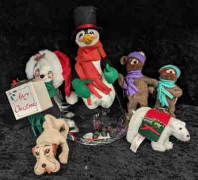 Annalee Holiday Dolls: Penguin, Dog, Bears, Polar Bear, & Skunk, 6 in Lot (R37)