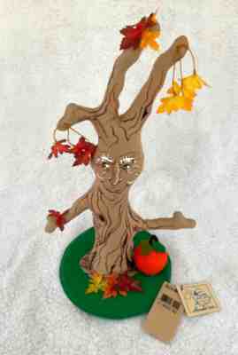 Annalee 1996 Haunted Tree w/Halloween pumpkin & autumn leaves with orig tag-EXC