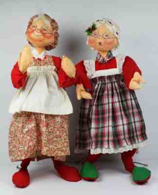 2 Vintage 1966-1969 1971 Annalee Mobilitee Christmas Mrs Claus Dolls 30" Tall