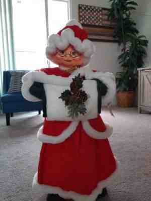 VTG AnnaLee Mobilitee Doll 2004 Christmas Classic Mrs. Claus LG 35â? Jinglebell