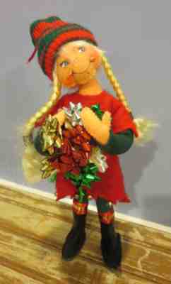 Vintage 2006 Annalee 9" Bow Maker Girl Elf with Braids