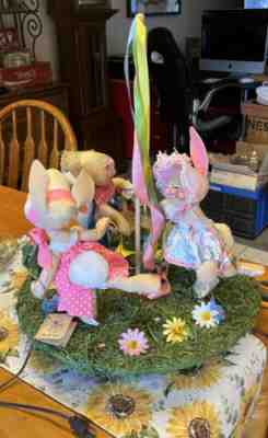 Annalee three character May Pole merry go round electric