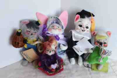 Lot/5 Vtg ANNALEE Felt Doll Figures Rabbit Bee Keeper Mice Graduation Trophy (B)