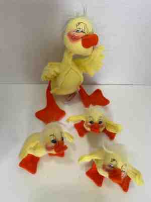 1996 Annalee Easter Duck Duckling Mama Baby Ducks Lot of 4 Posable Dolls Figure