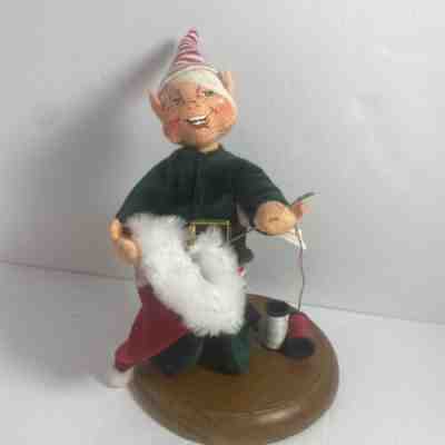 Vintage Annalee Doll Christmas Taylors Elf Helper On Wood Base 7" Tall - 2002