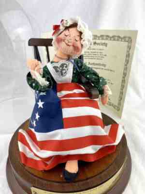 Annalee Doll Society Folk Hero Betsy Ross 10" Figure Domed Display Certificate