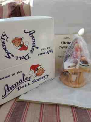Annalee Membership Doll 2001 Mothers Little Helper NIB