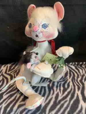Annalee Mobilitee 1981 White Cat Kitty With Kitten Adorable