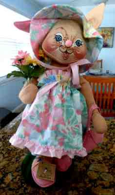 Vintage Annalee 20" SPRING/EASTER RABBIT W/flowers and purse - 1994 - clean