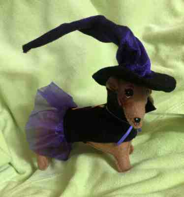 2018 Annalee 5" Dog Witch Dachshund Halloween Plush Doll 310518 Purple Tutu