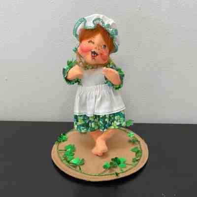 Annalee St. Patricks Day Girl Holding Shamrock 7" RARE 171497 Made in USA