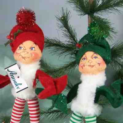 Annalee Pair Sparkle Elves Christmas Holly Hats 10.5" 2004 Dolls New NOS MIP
