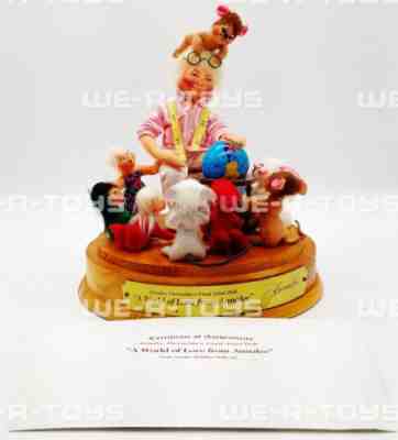 Annalee Mobilitee 2002 A World of Love From Annalee Wired Doll No 969902 USED