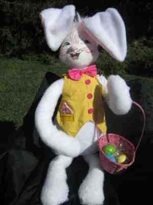 RARE!! 75TH ANNIVERSARY 2010 HUGE DISPLAY ANNALEE EASTER BOY BUNNY EXCELLENT!!