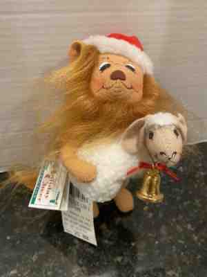 Annalee 8" Yuletide Lion in Santa Hat with Lamb Doll Bell 2001 ~ #984101 Tags