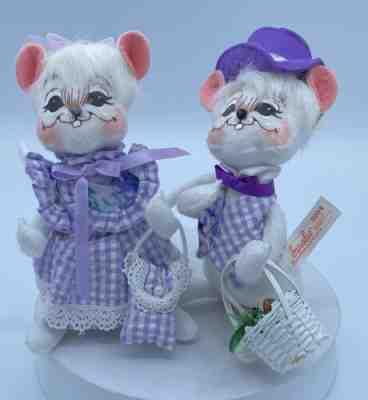 Annalee 2005 Easter Girl/Boy Bunny 8â? Rabbit Gingham Floral Purse Basket Top Hat