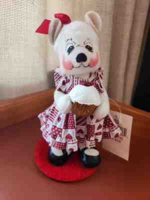 NWT 8" Valentine Girl Bear Annalee Doll 2003, Heart Dress, Cupcake, Love