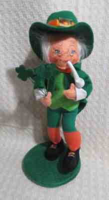 Annalee St. Patrick's Day Elf with Shamrocks and Pipe 2013 9" Jolly Gentleman