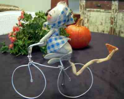 Vintage 1975 ANNALEE MOBILITEE MOUSE ON BICYCLE Gingham Dress & Scarf