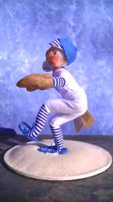 vtg 1992 ANNALEE boy baseball Pitcher w/original tag 8â?