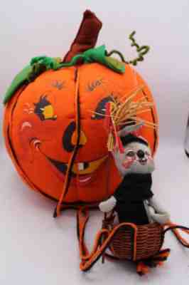 Vtg Annalee Mobilitee Halloween Pumpkin Hot Air Balloon w/Mouse Witch in Basket
