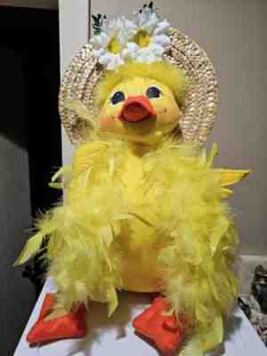 2006 Annalee 18"-20" Momma Duck Straw Hat & Feather Boa 156106 retired
