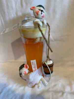 Annalee Bailing Ale 8" Mice in beer glass 2006 with tag