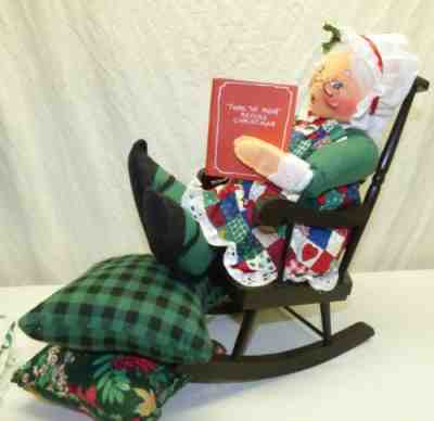 18" Annalee Doll Mrs Santa Claus Reading Night Before Xmas 5611 LE Vtg Figurine