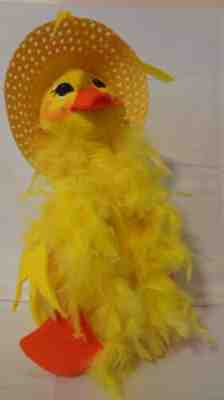 POSEABLE ANNALEE GLAMOROUS MOMMA DUCK IN EASTER BONNET FEATHER BOA LARGE 18" NWT