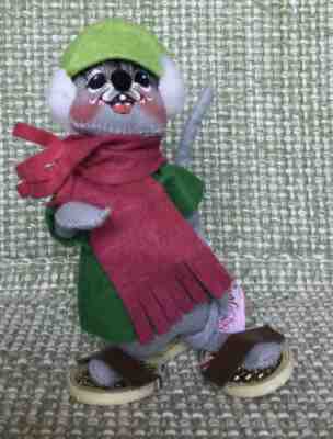 VINTAGE RARE 1990 ANNALEE 7â? POSABLE GRAY WINTER MOUSE TENNIS RACKET SNOW SHOES