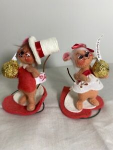 1997 Vintage Annalee 3" Valentines Day Mobilitee Hershey Boy and Girl Mouse