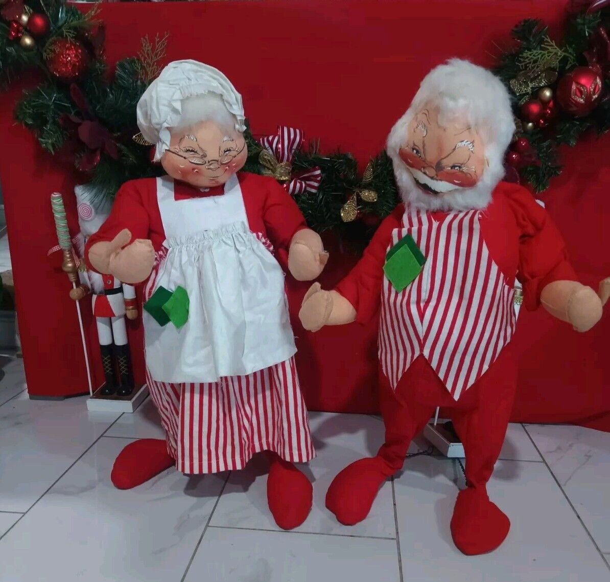 2 Vintage 1970 ANNALEE Dolls LARGE  SANTA & MRS CLAUS Christmas MOBILITEE