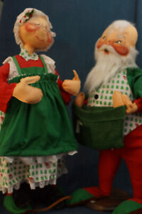 Vintage Large Annalee Christmas Santa and Mrs Claus Dolls 30 inches