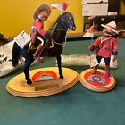 ANNALEE DOLLS W BAGS & TAGS CANADIAN MOUNTIE On Horse LE Signed Plaque Rare Lot